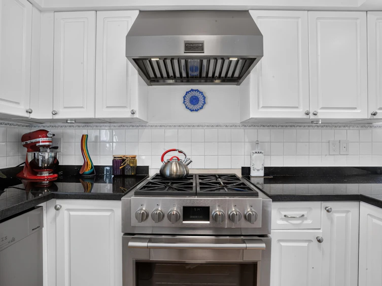 2322 Kirkstone Road, North Vancouver, BC, V7J 3M3 - 13