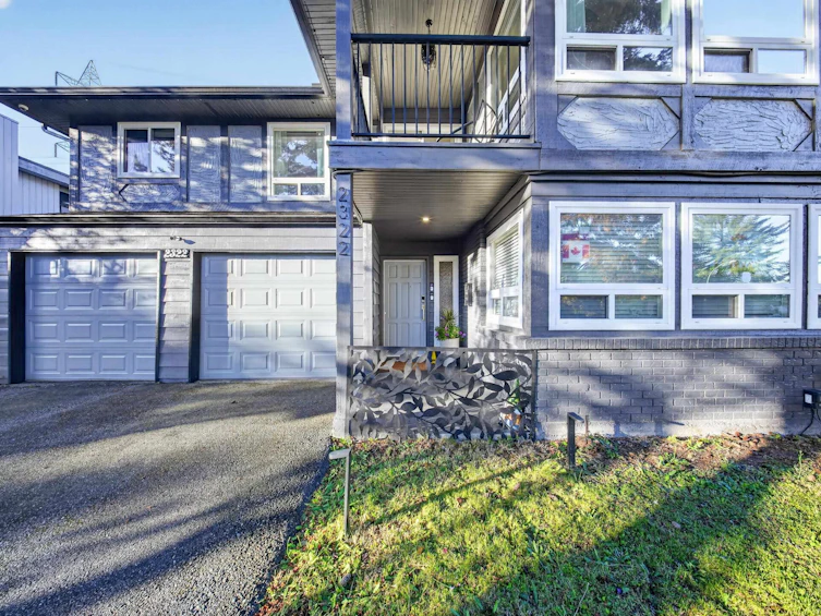 2322 Kirkstone Road, North Vancouver, BC, V7J 3M3 - 3