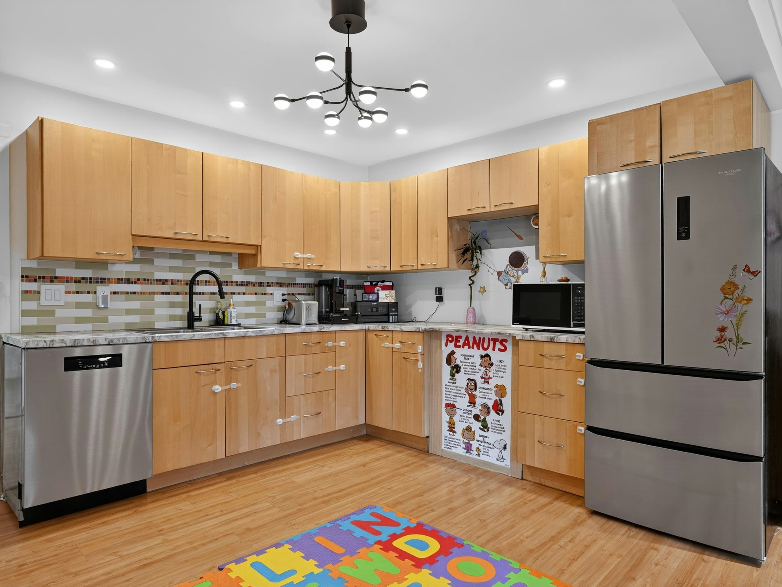 2322 Kirkstone Road, North Vancouver, BC, V7J 3M3 - 33