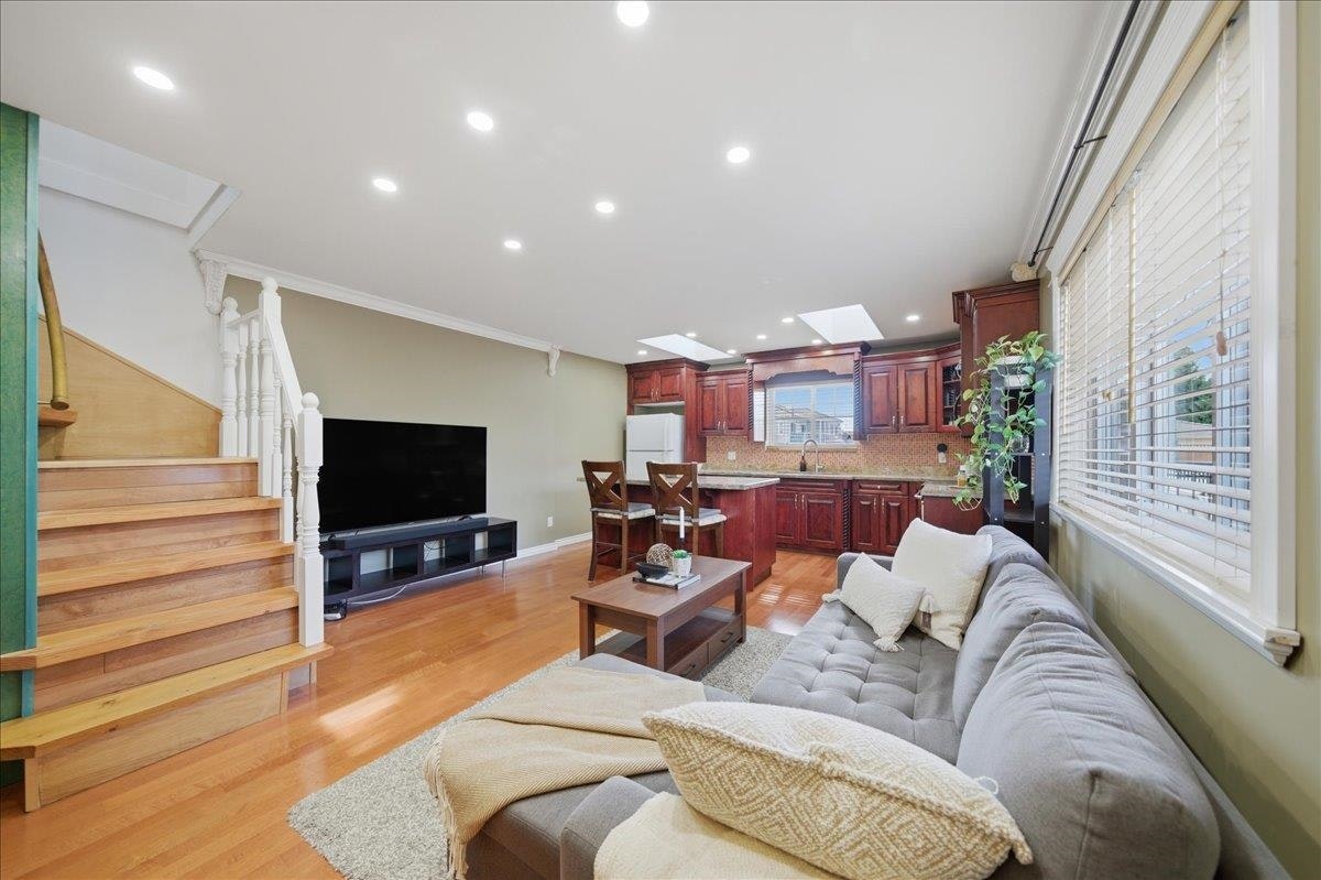 7694 Buller Avenue, Burnaby, BC, V5J 4S9 - 20