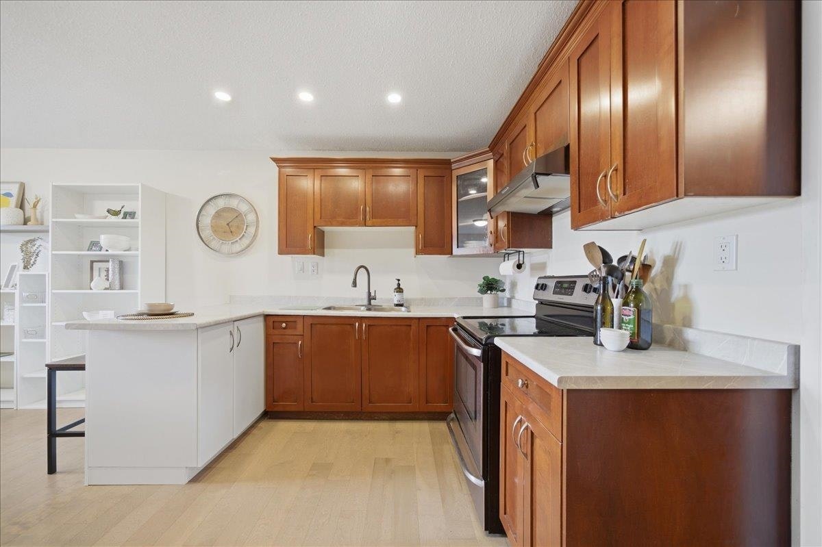 7694 Buller Avenue, Burnaby, BC, V5J 4S9 - 6