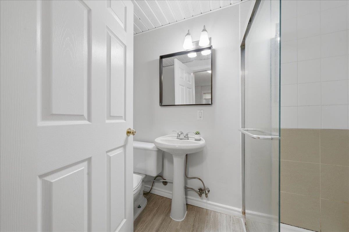 7694 Buller Avenue, Burnaby, BC, V5J 4S9 - 10