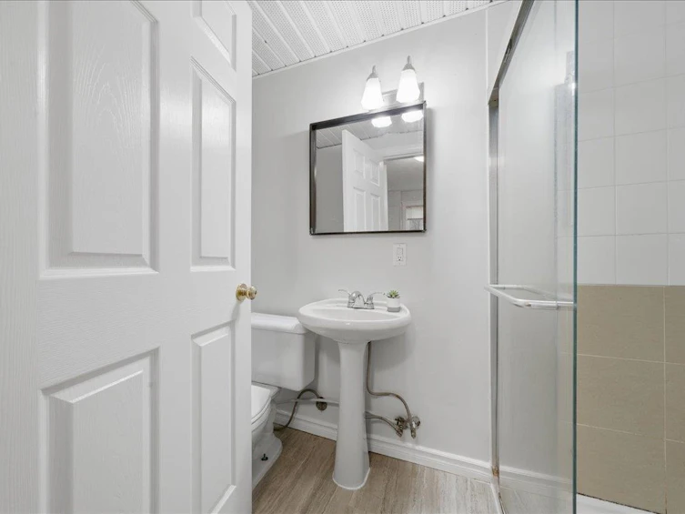 7694 Buller Avenue, Burnaby, BC, V5J 4S9 - 10