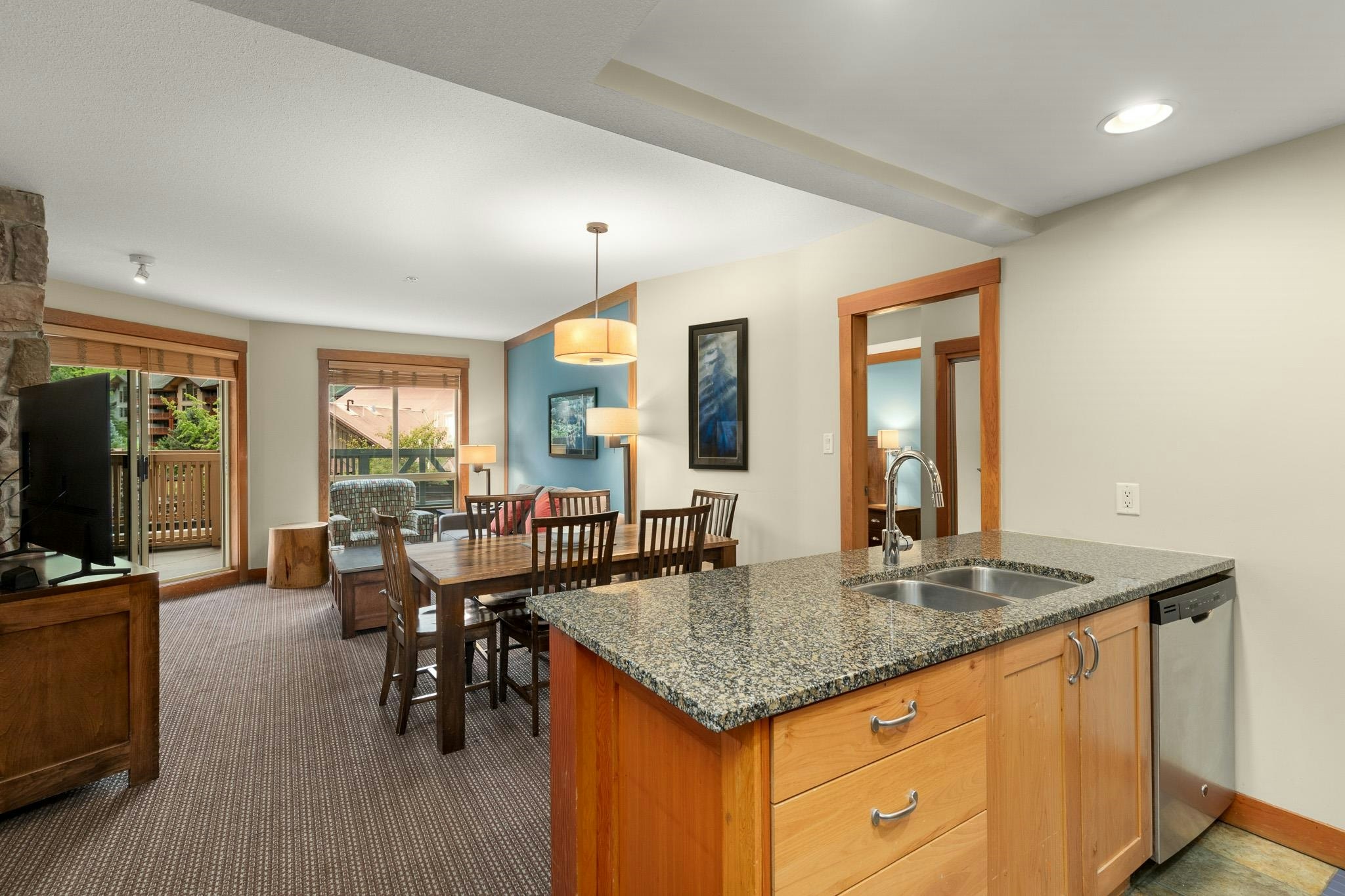 323C-2036 London Lane - 3