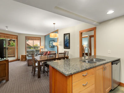 323C-2036 London Lane - 3
