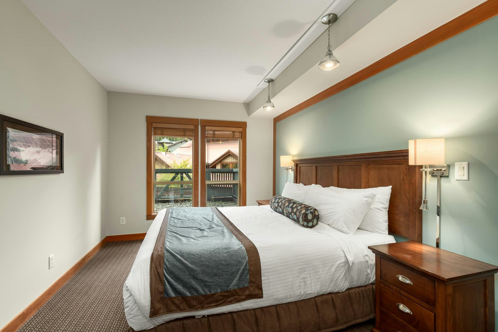 323C-2036 London Lane, Whistler, BC, V8E 0N7 - 13