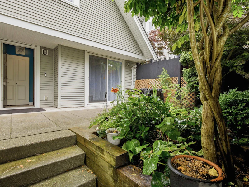 7 - 1203 Madison Avenue, Burnaby BC V5C 6R9