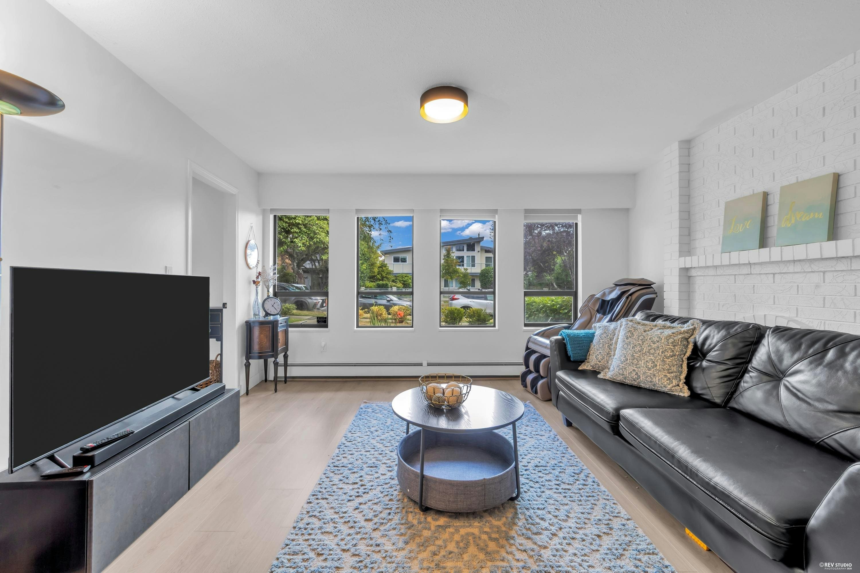 6939 Dumfries Street - 4