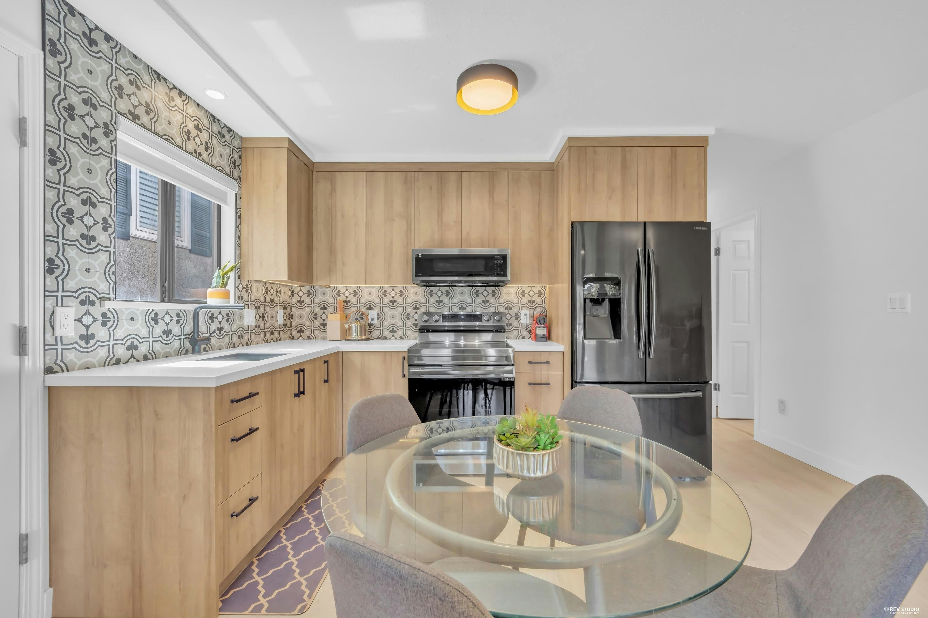 6939 Dumfries Street, Vancouver, BC, V5P 3C1 - 7