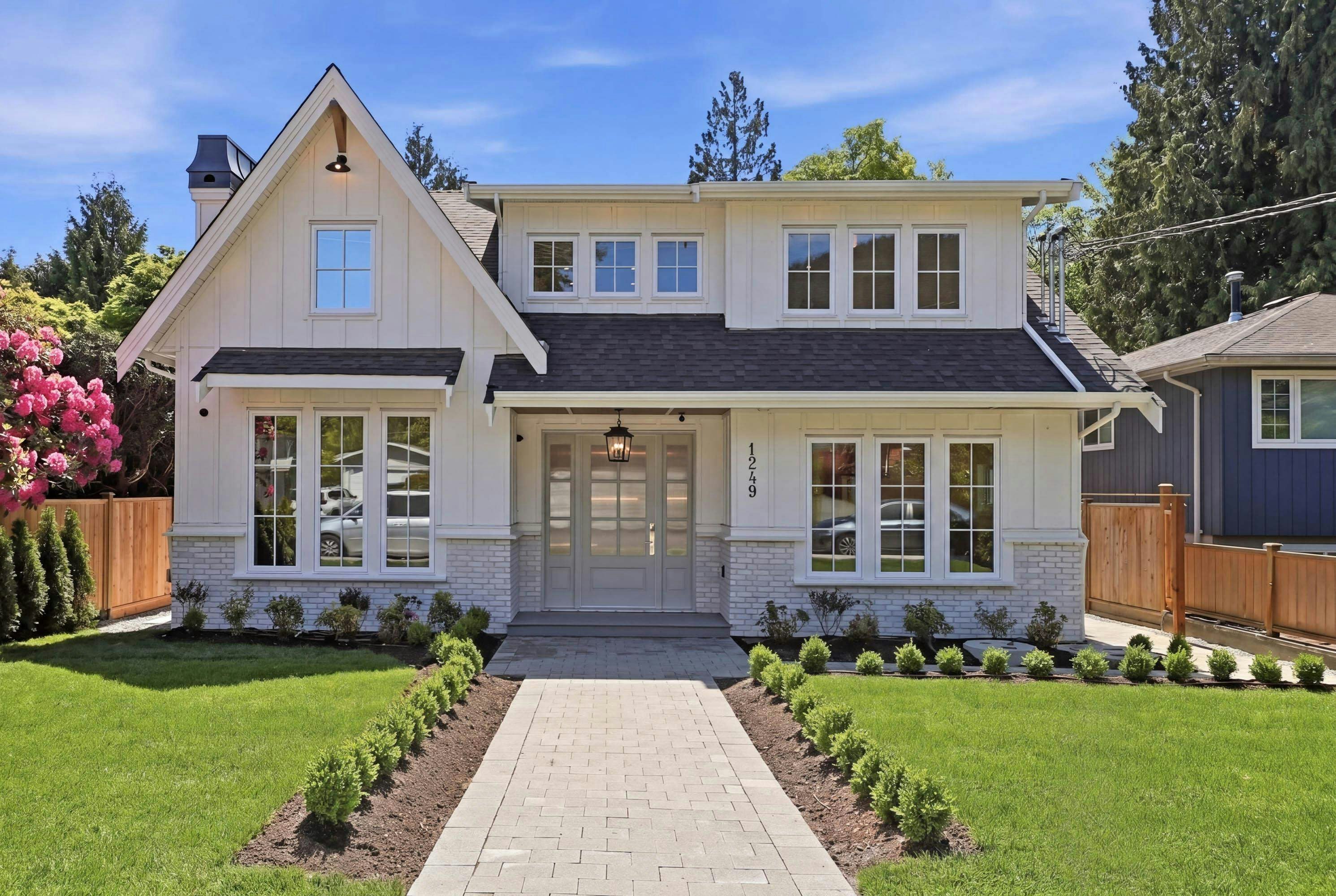 1249 Frederick Road, North Vancouver, BC, V7K 1J3