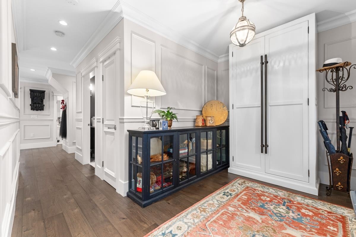 3095 W 5th Avenue, Vancouver, BC, V6K 1T8 - 3