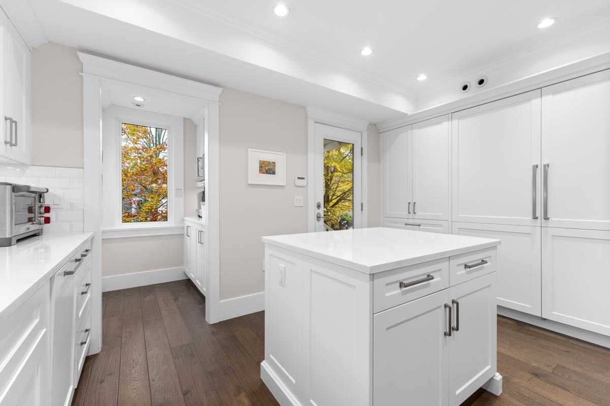 3095 W 5th Avenue, Vancouver, BC, V6K 1T8 - 14