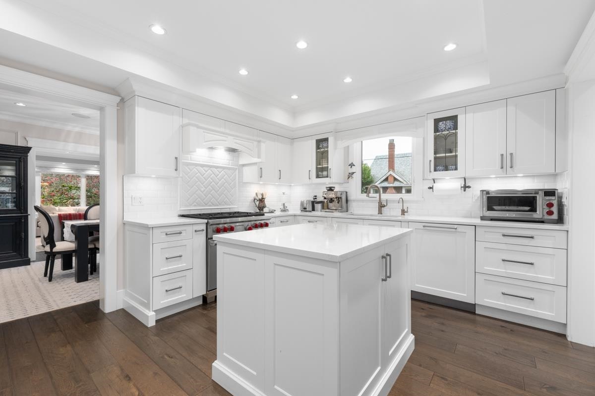 3095 W 5th Avenue, Vancouver, BC, V6K 1T8 - 11