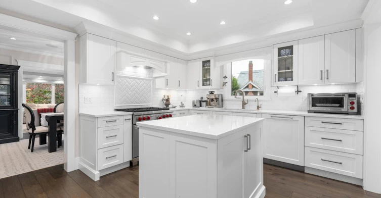 3095 W 5th Avenue, Vancouver, BC, V6K 1T8 - 11