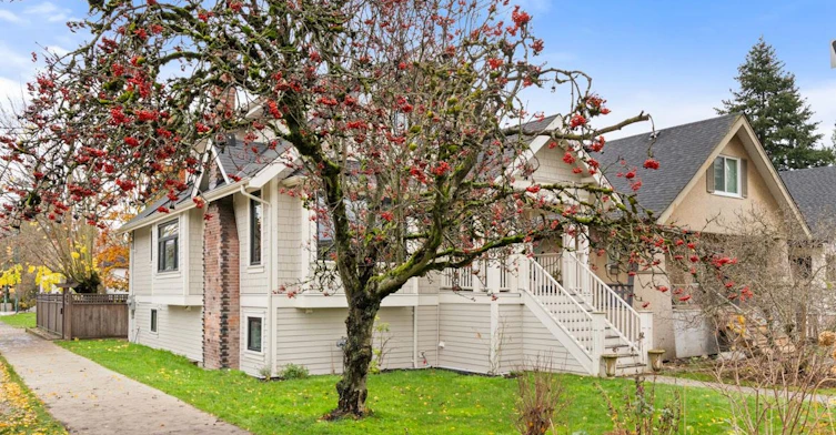 3095 W 5th Avenue, Vancouver, BC, V6K 1T8 - 2