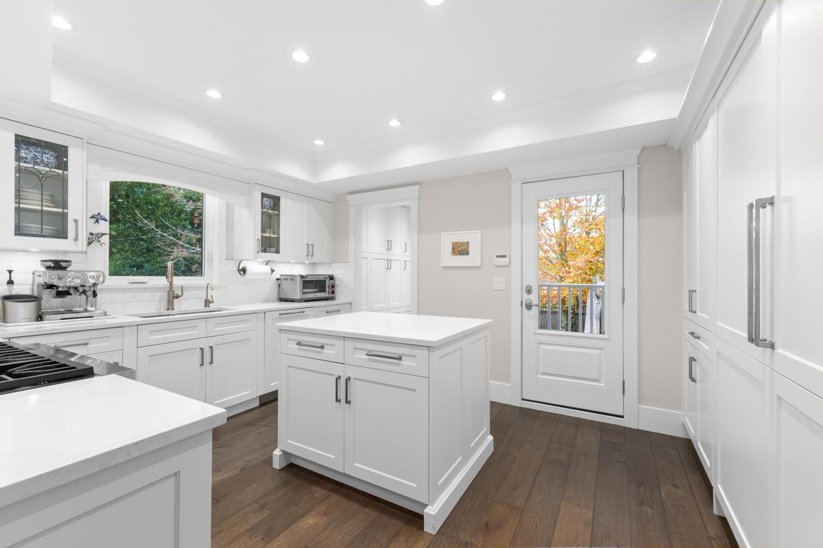 3095 W 5th Avenue, Vancouver, BC, V6K 1T8 - 13