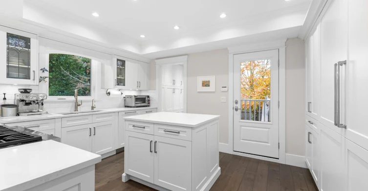 3095 W 5th Avenue, Vancouver, BC, V6K 1T8 - 13