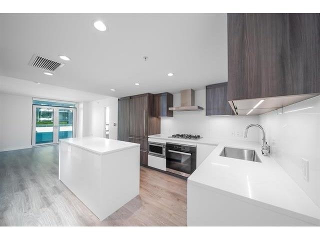 41X,  6328 No. 3 Road, Richmond, BC, V6Y 0L6