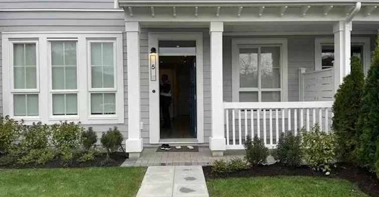 5-5311 Admiral Way, Delta, BC, V4K 0E2 - 2