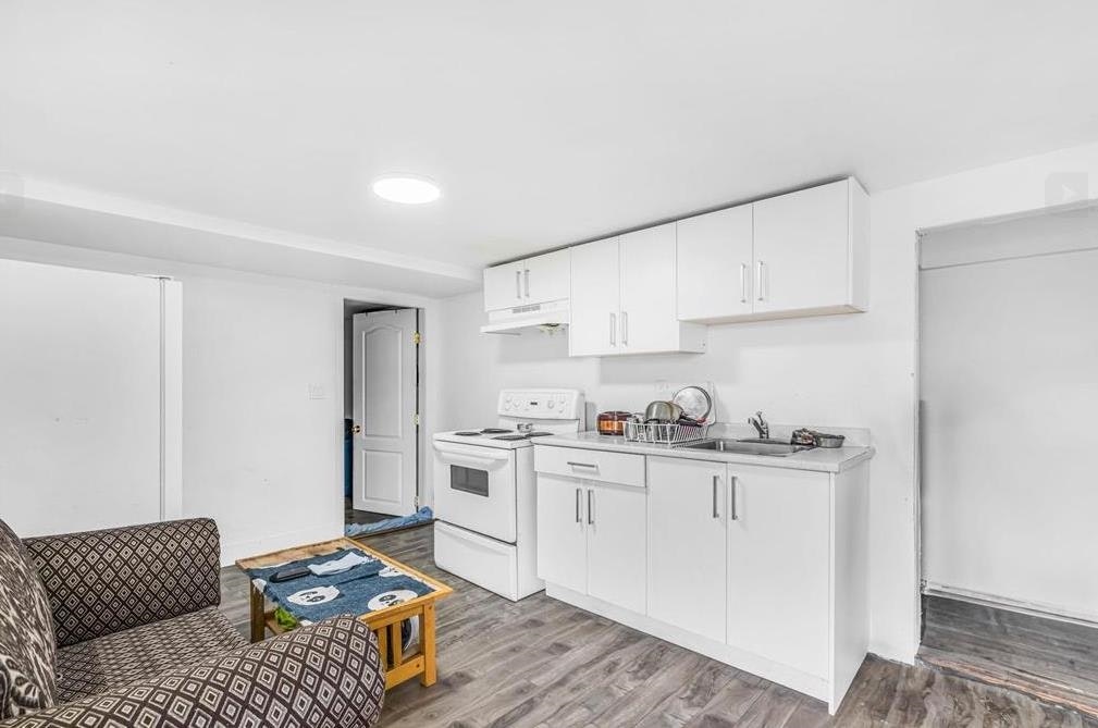 6848 135 Avenue - 4