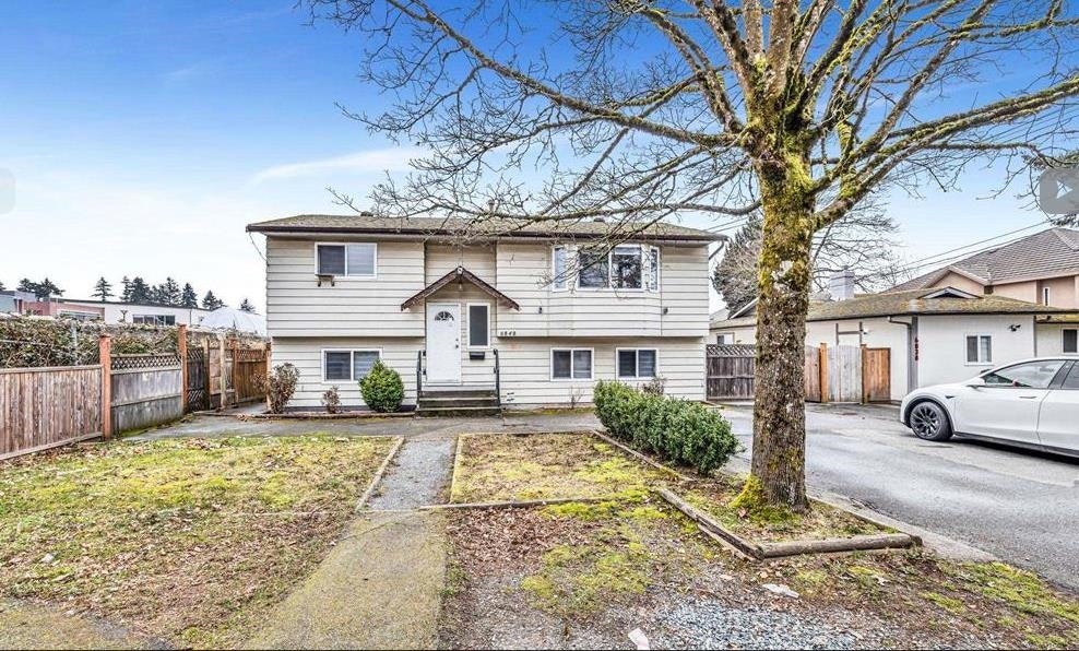 6848 135 Avenue - 2