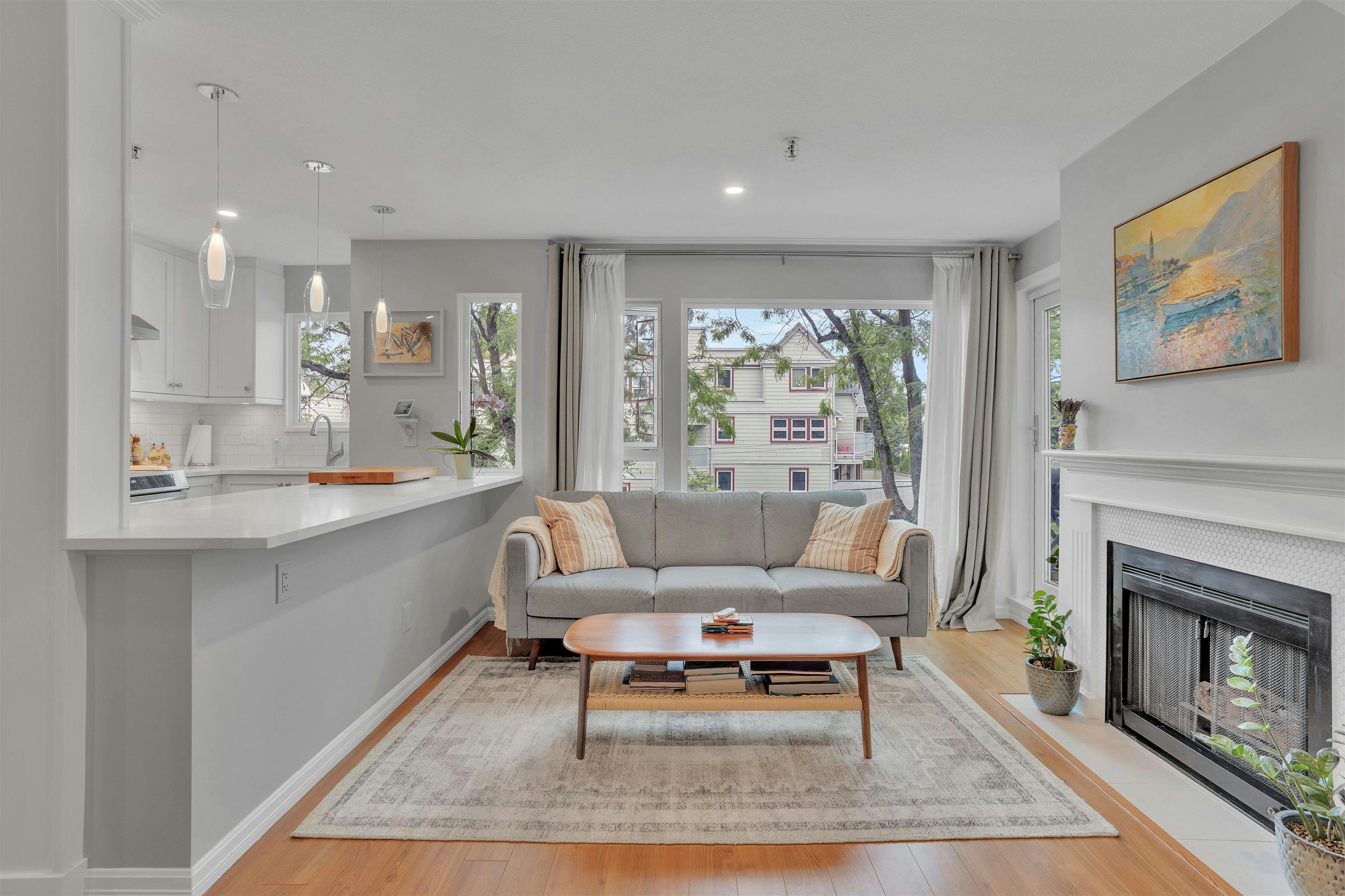 315-2020 W 8th Avenue, Vancouver, BC, V6J 1W5