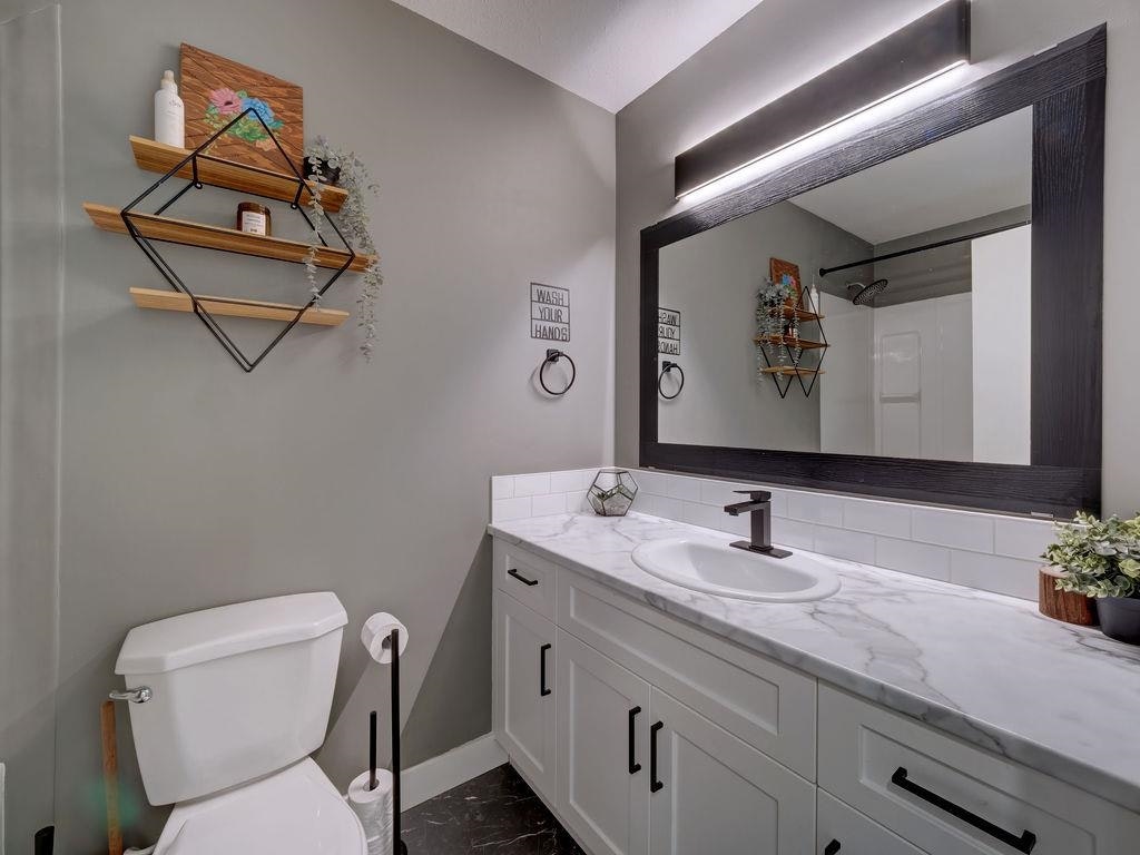 813 O'shea Road, Gibsons, BC, V0N 1V8 - 29