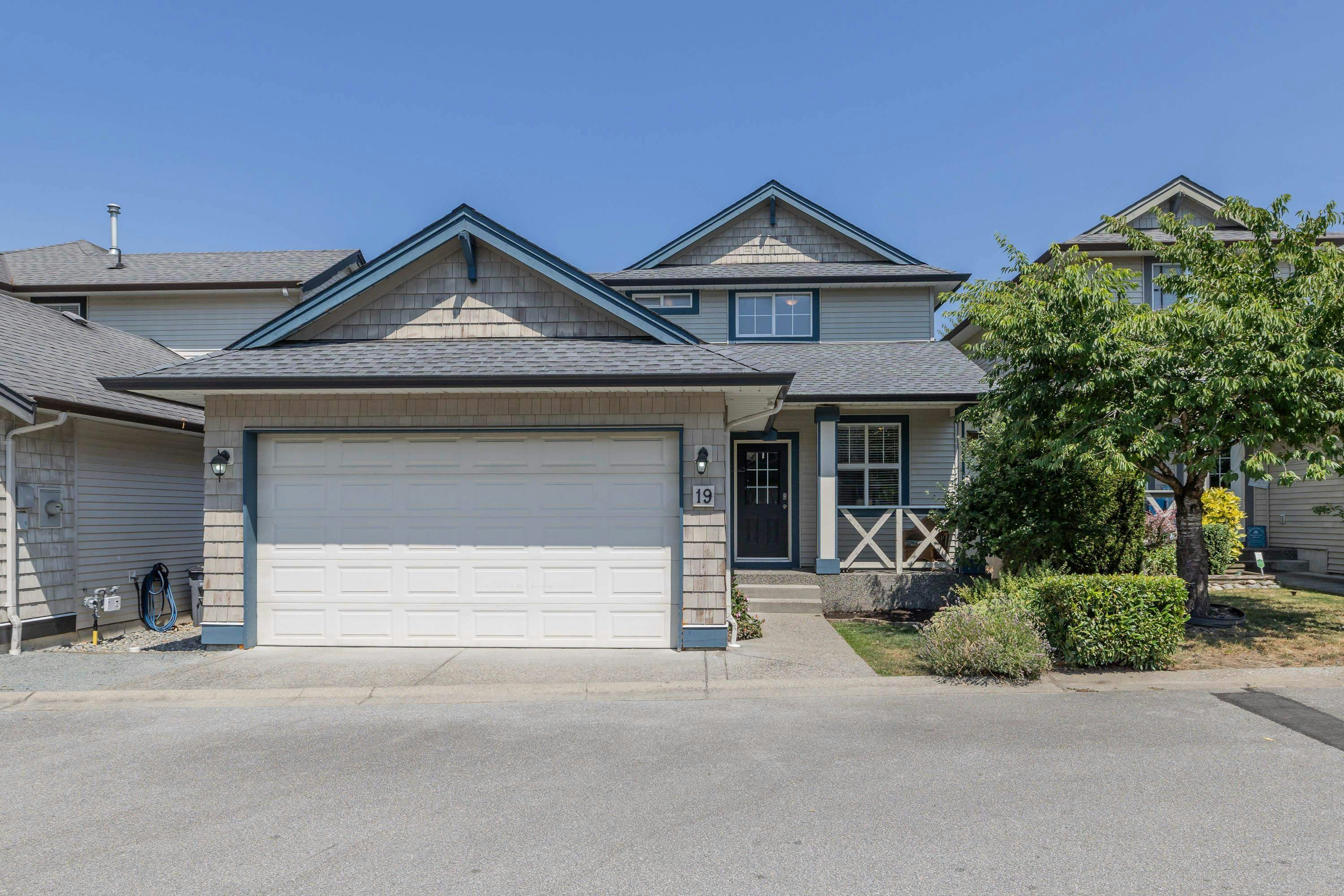 19-18868 69 Avenue, Surrey, BC, V4N 5K7