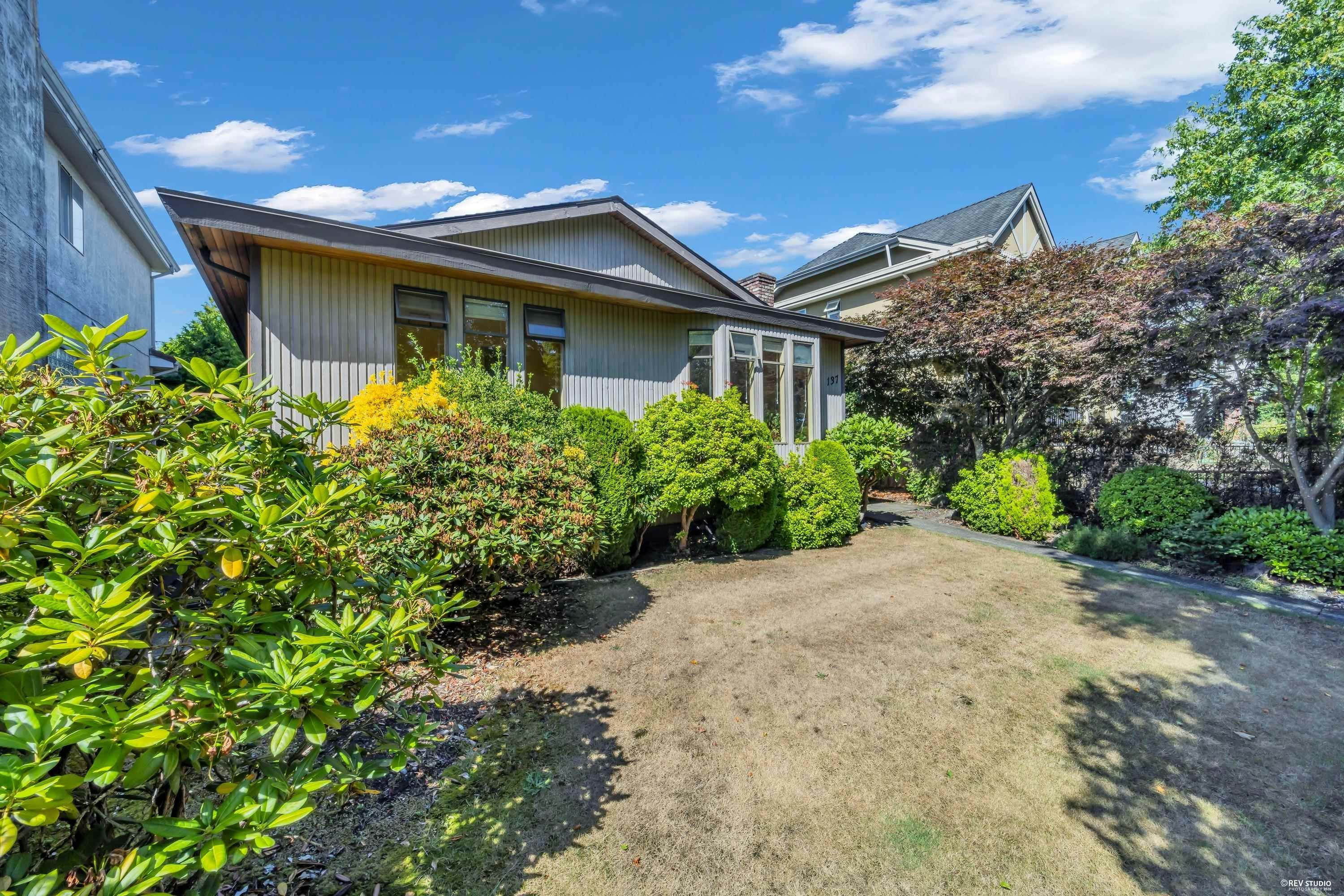 137 W Woodstock Avenue, Vancouver, BC, V5Y 2R7 - 35