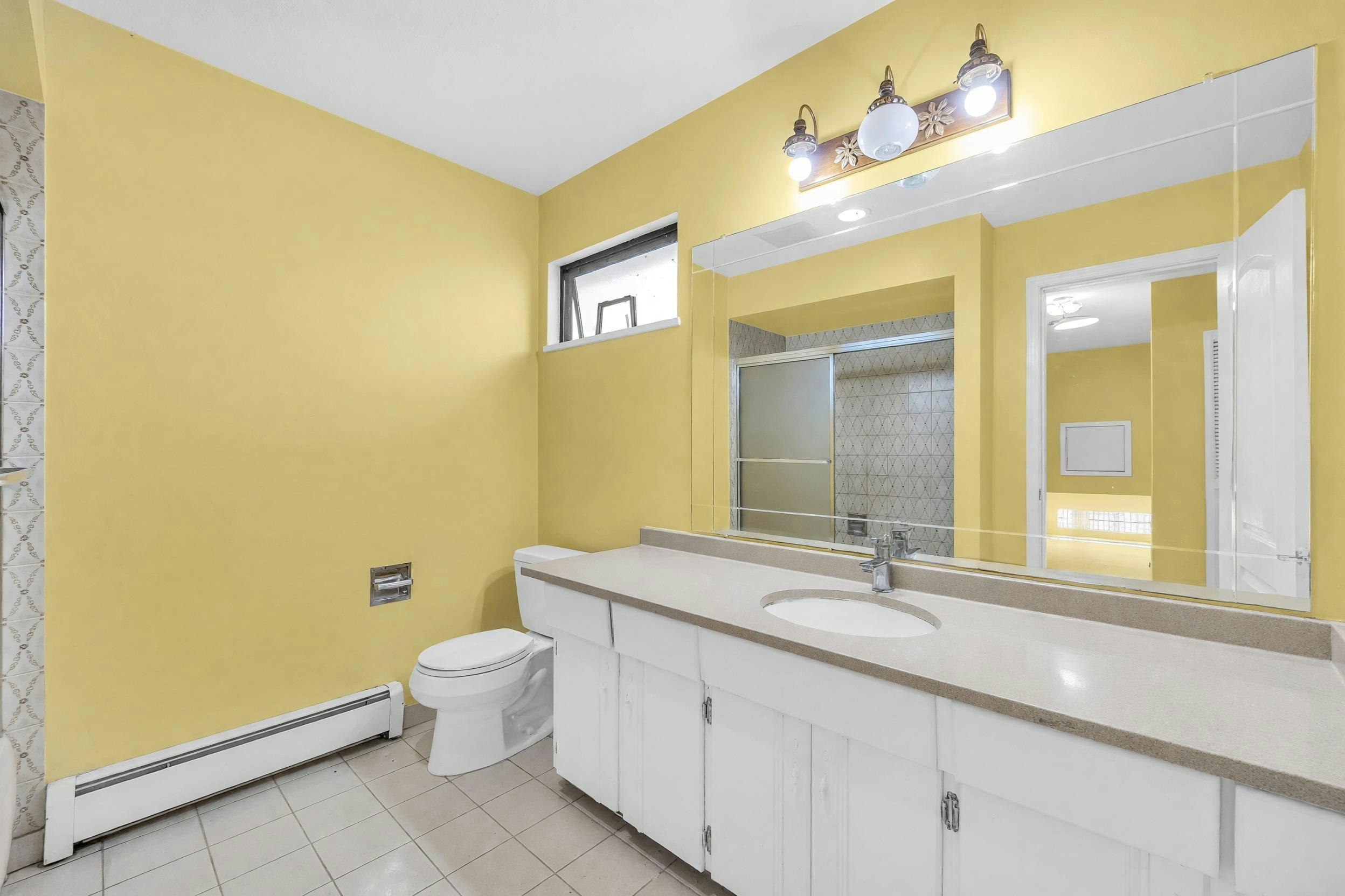 137 W Woodstock Avenue, Vancouver, BC, V5Y 2R7 - 20