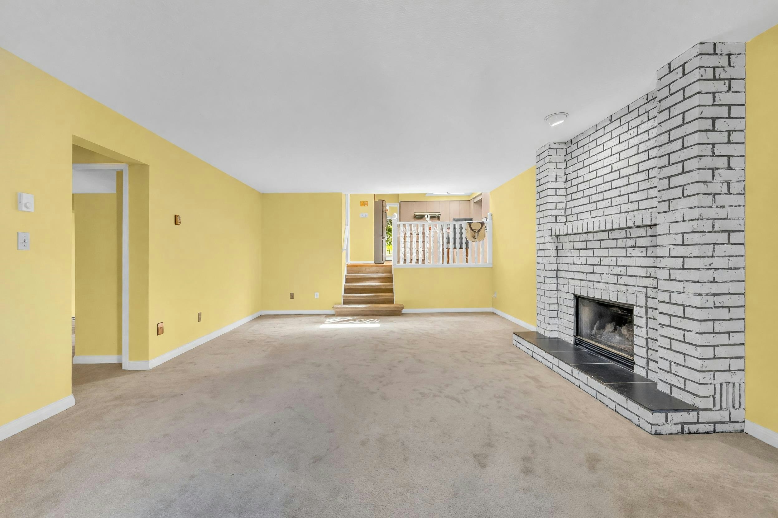 137 W Woodstock Avenue, Vancouver, BC, V5Y 2R7 - 14