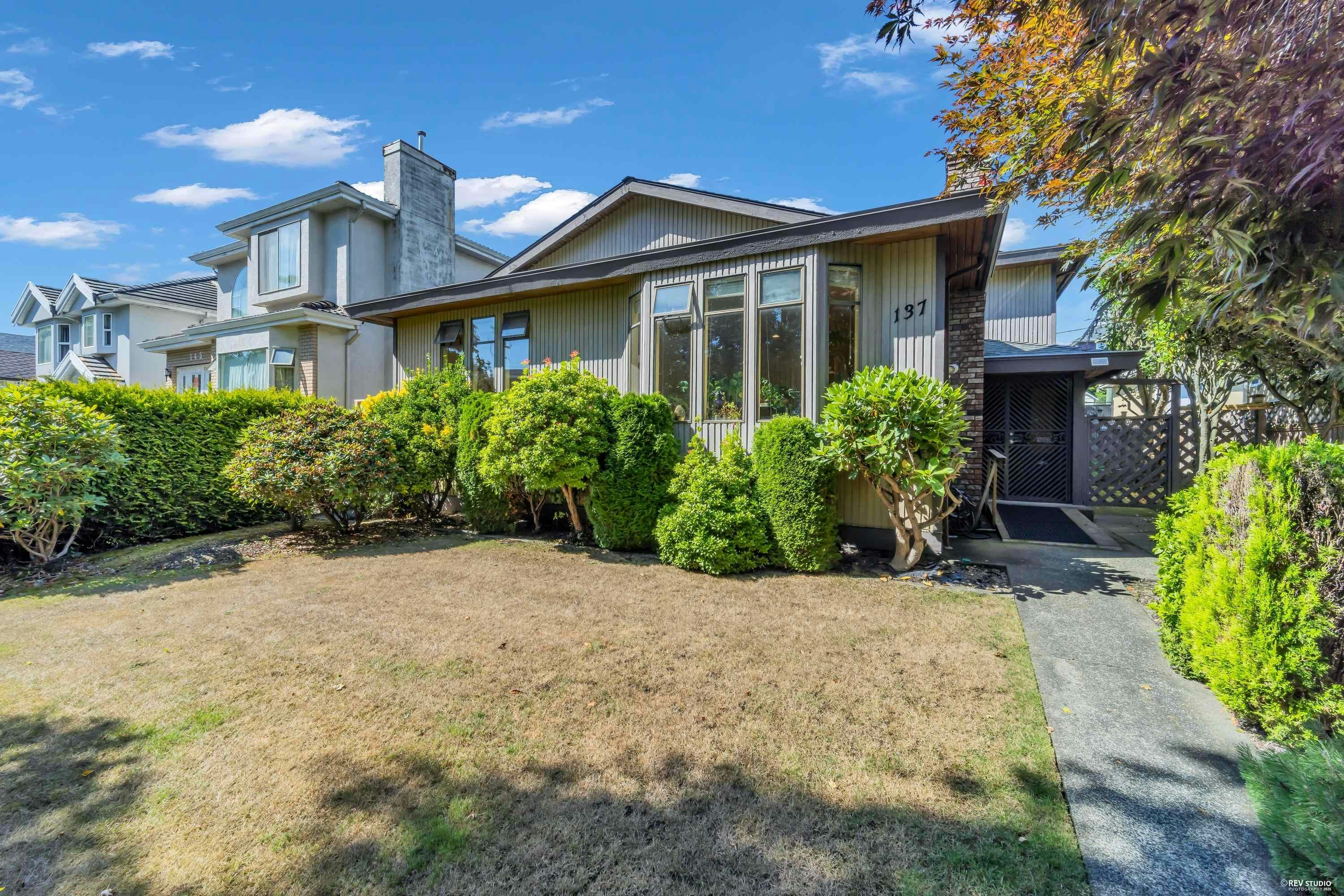 137 W Woodstock Avenue, Vancouver, BC, V5Y 2R7 - 36