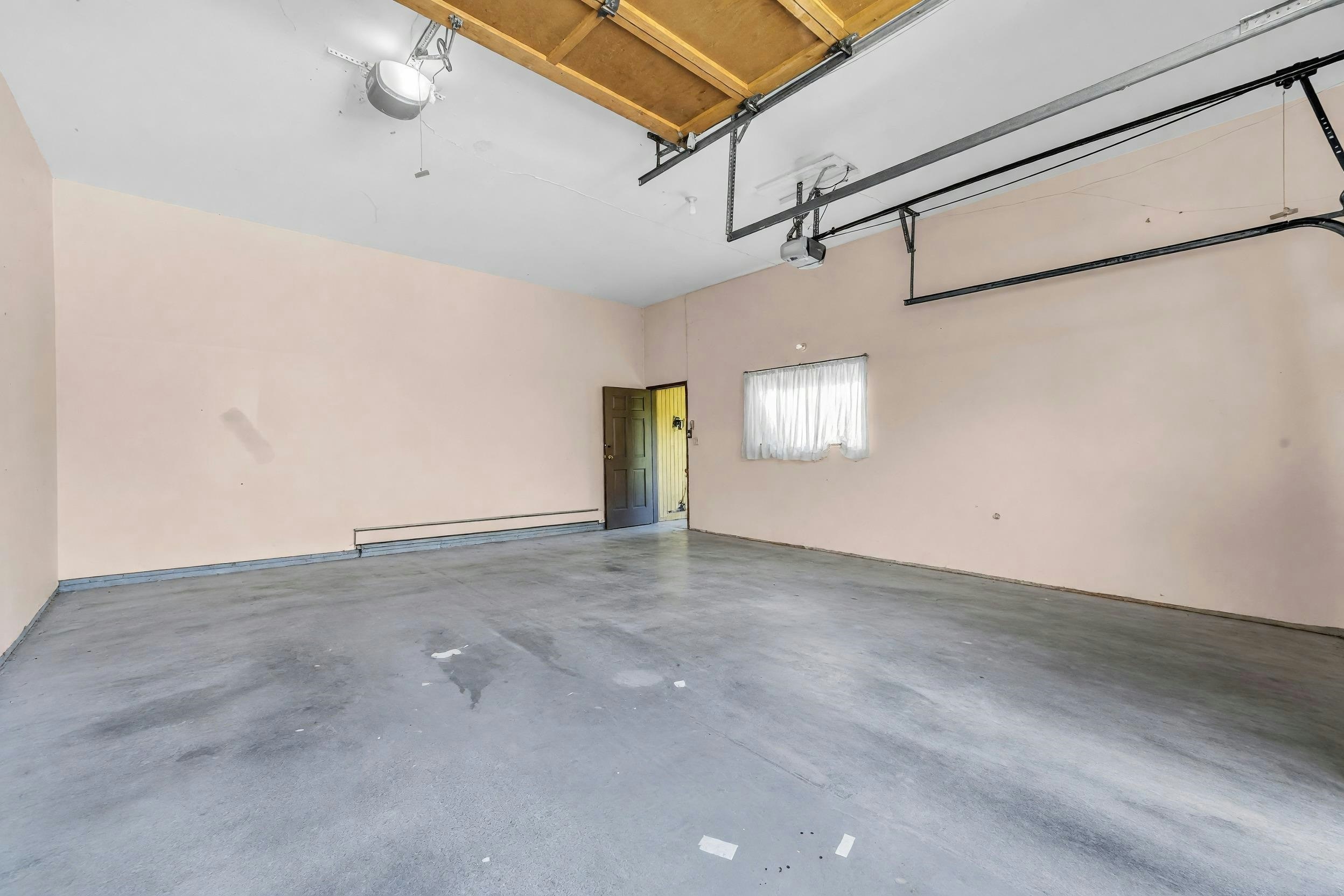 137 W Woodstock Avenue, Vancouver, BC, V5Y 2R7 - 27
