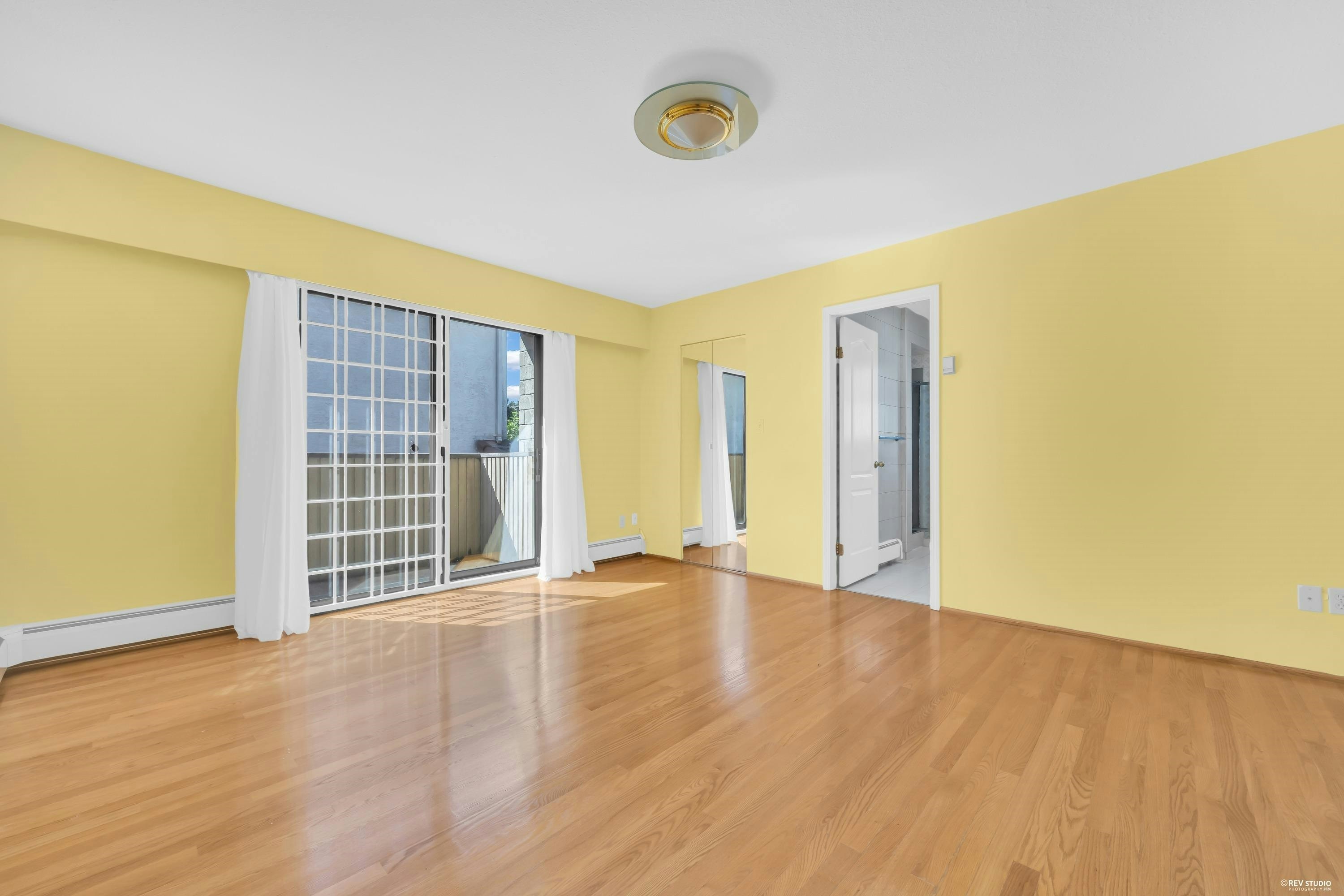 137 W Woodstock Avenue, Vancouver, BC, V5Y 2R7 - 19