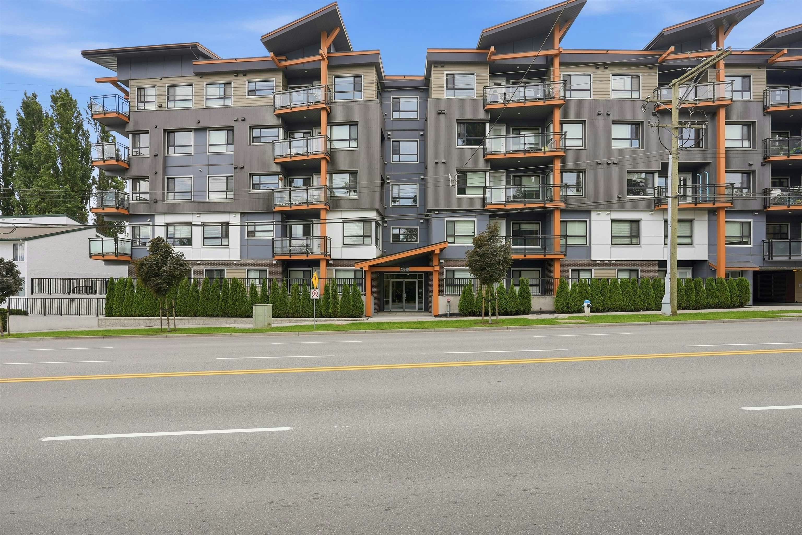 302-33568 George Ferguson Way, Abbotsford, BC, V2S 0M3