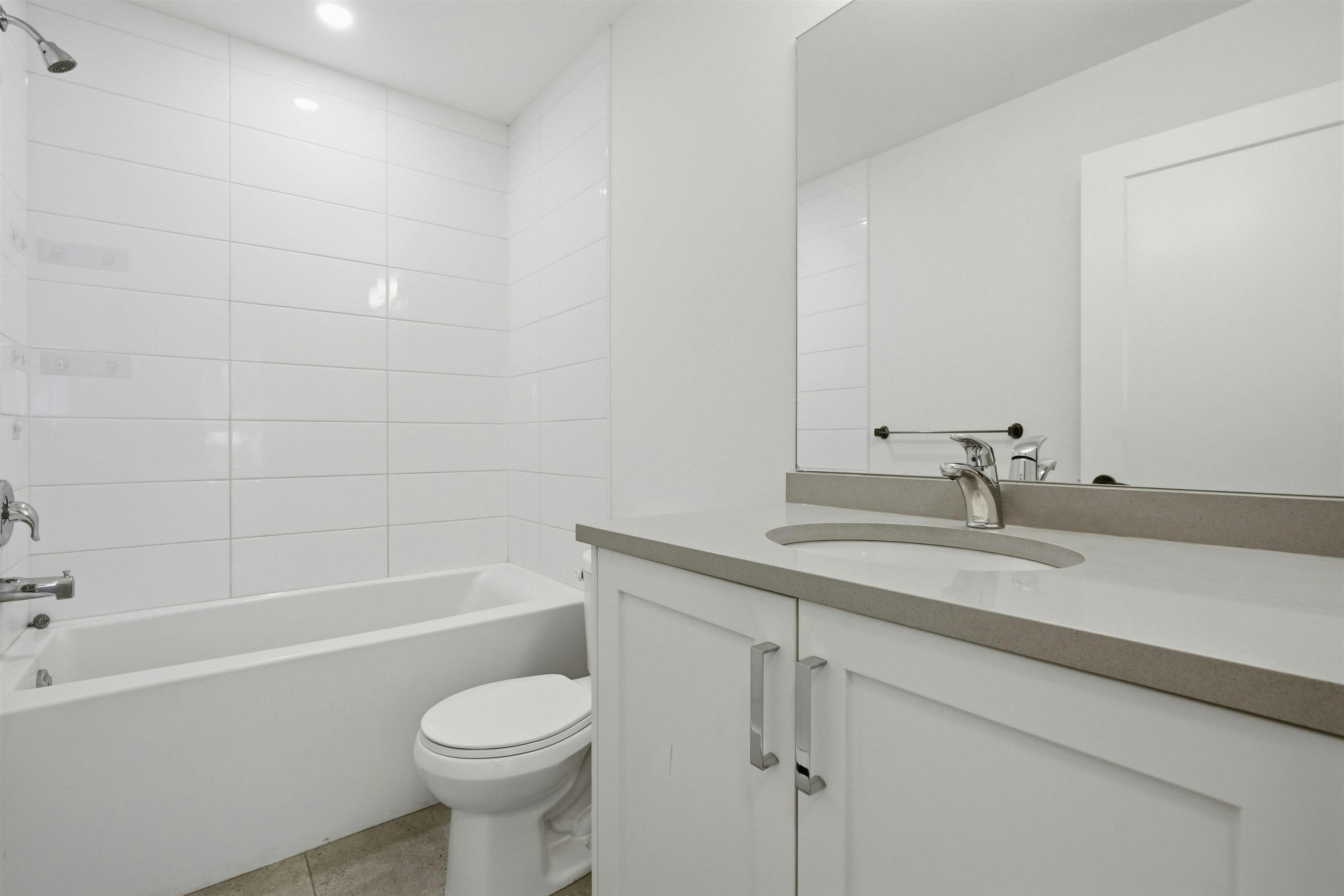 302-33568 George Ferguson Way, Abbotsford, BC, V2S 0M3 - 14