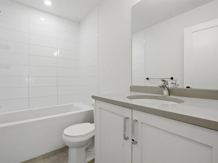 302-33568 George Ferguson Way, Abbotsford, BC, V2S 0M3 - 14