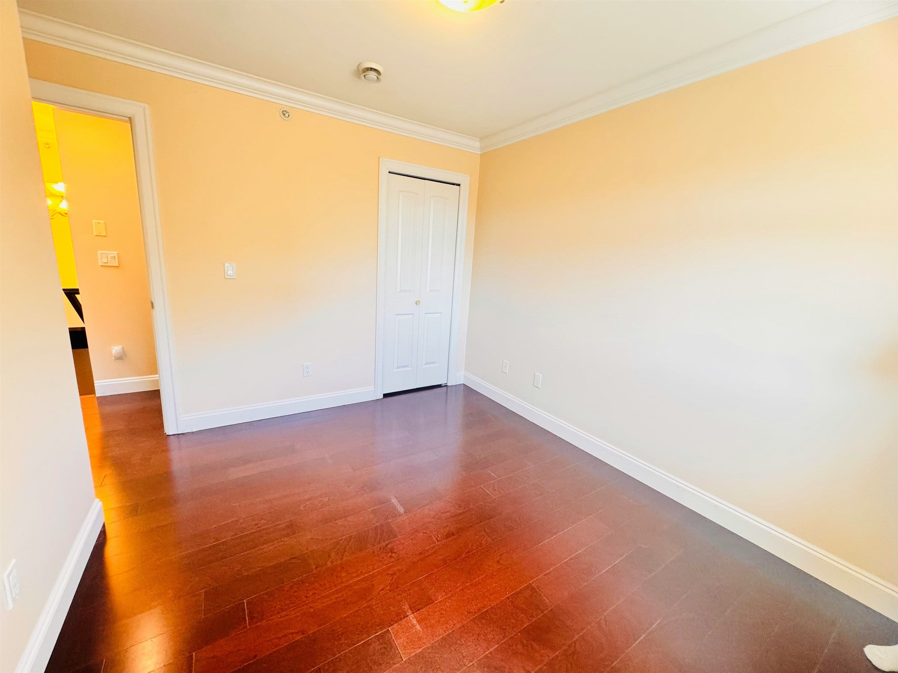 700 W 68th Avenue, Vancouver, BC, V6P 2T9 - 8