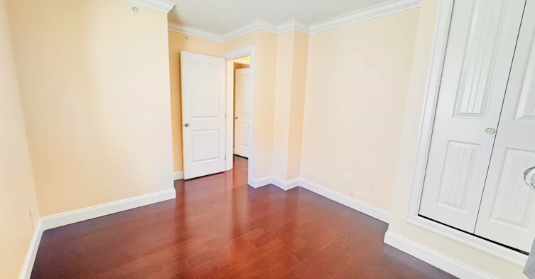 700 W 68th Avenue, Vancouver, BC, V6P 2T9 - 10