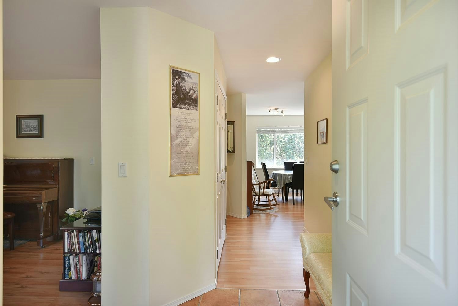 6317 Samron Road, Sechelt, BC, V7Z 0N6 - 22