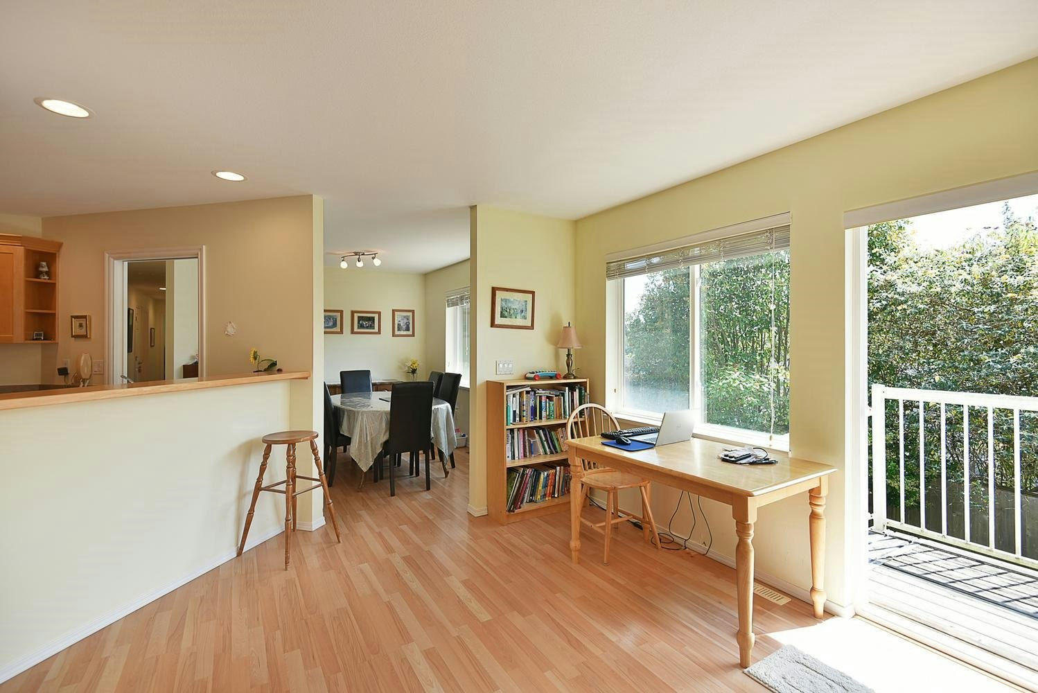 6317 Samron Road, Sechelt, BC, V7Z 0N6 - 13
