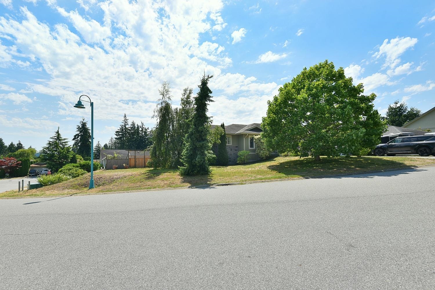 6317 Samron Road, Sechelt, BC, V7Z 0N6 - 24