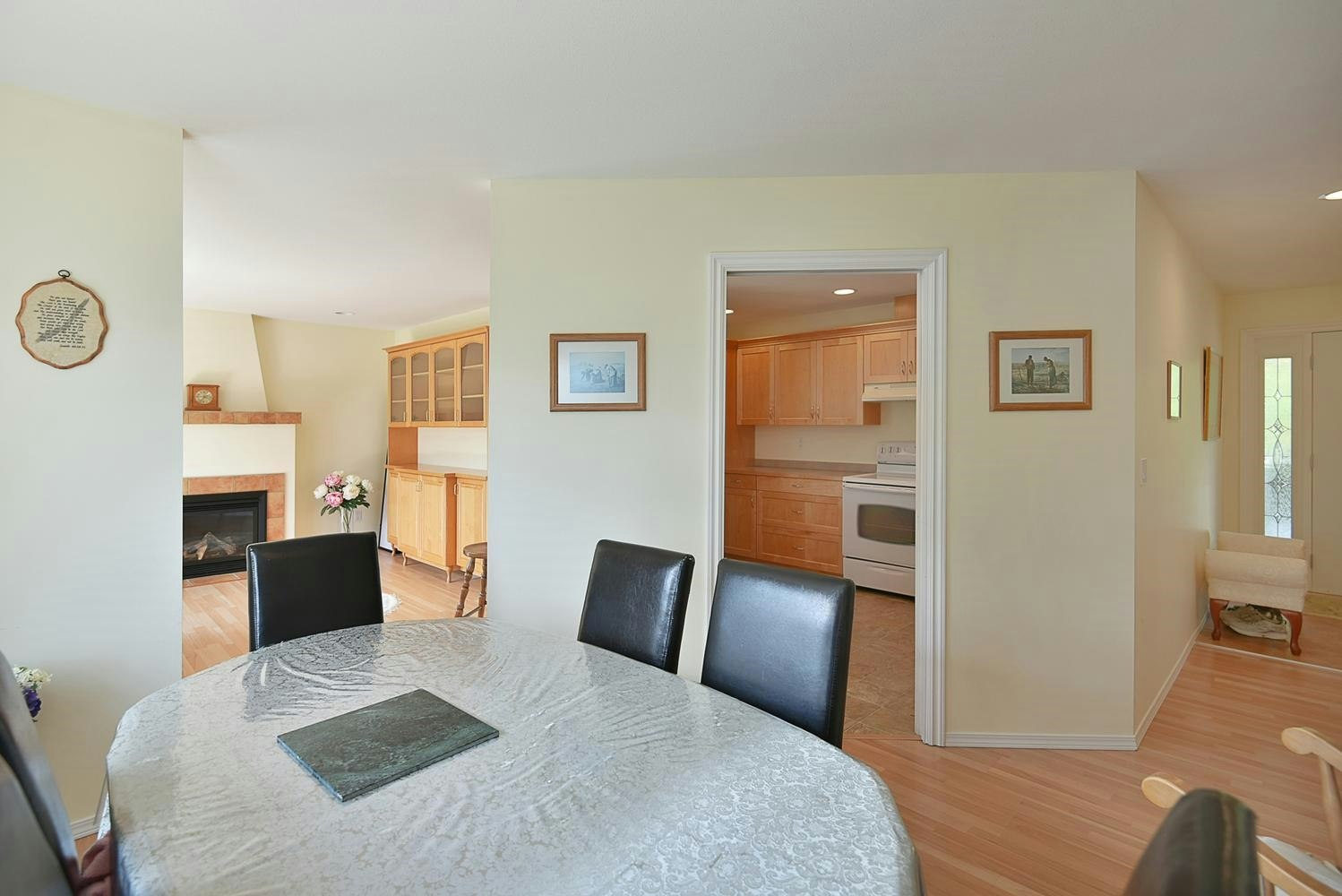 6317 Samron Road, Sechelt, BC, V7Z 0N6 - 9