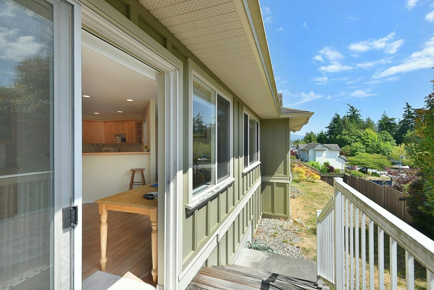 6317 Samron Road, Sechelt, BC, V7Z 0N6 - 12