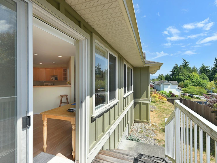 6317 Samron Road, Sechelt, BC, V7Z 0N6 - 12