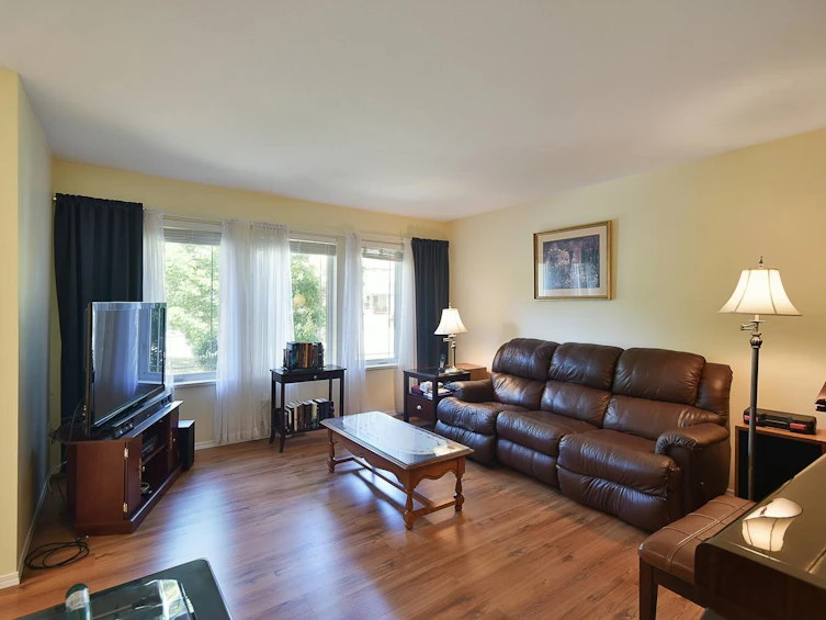 6317 Samron Road, Sechelt, BC, V7Z 0N6 - 3