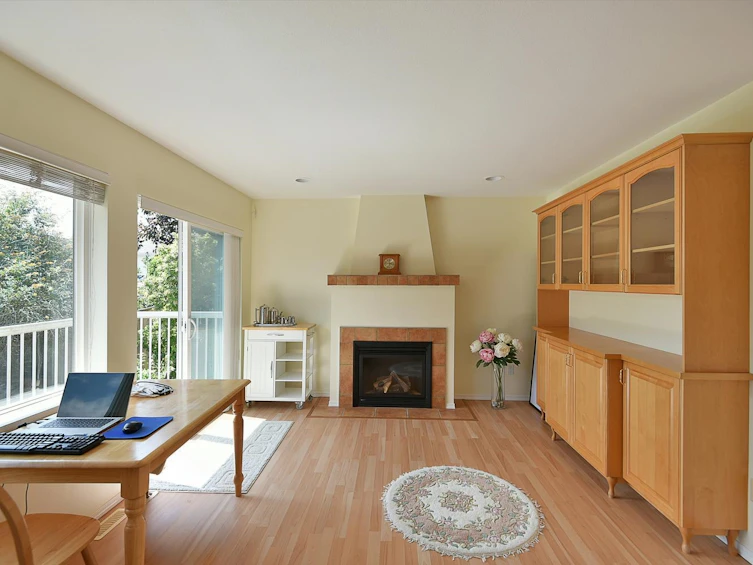 6317 Samron Road, Sechelt, BC, V7Z 0N6 - 11