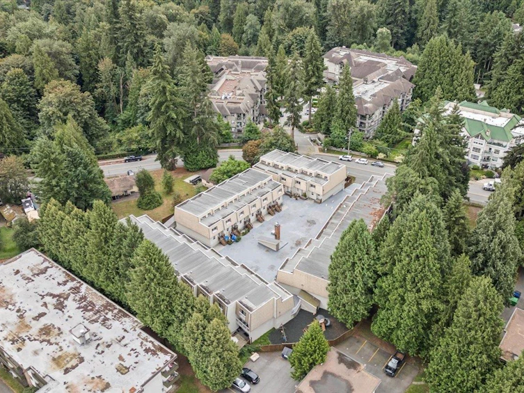 4-33293 E Bourquin Crescent, Abbotsford, BC, V2S 1Y2 - 33