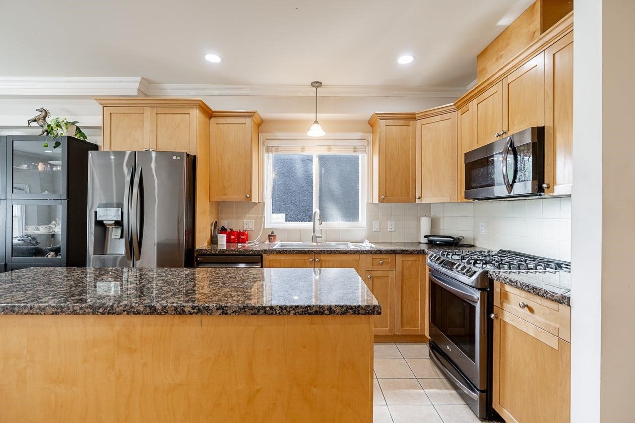 1124 Rochester Avenue, Coquitlam, BC, V3K 2X4