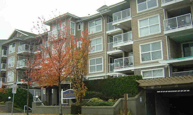 323-5880 Dover Crescent